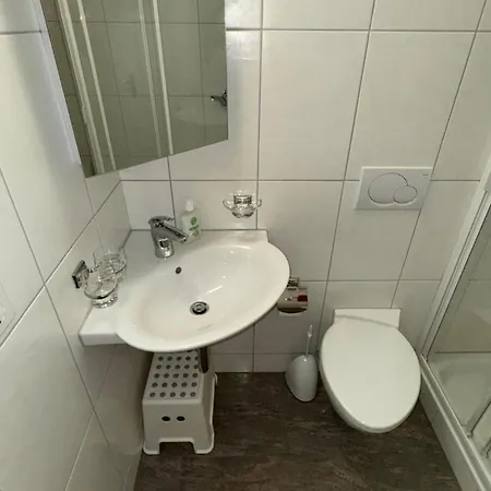 Stylish Alpine In Davos, Wifi & Netflix Apartment Davos